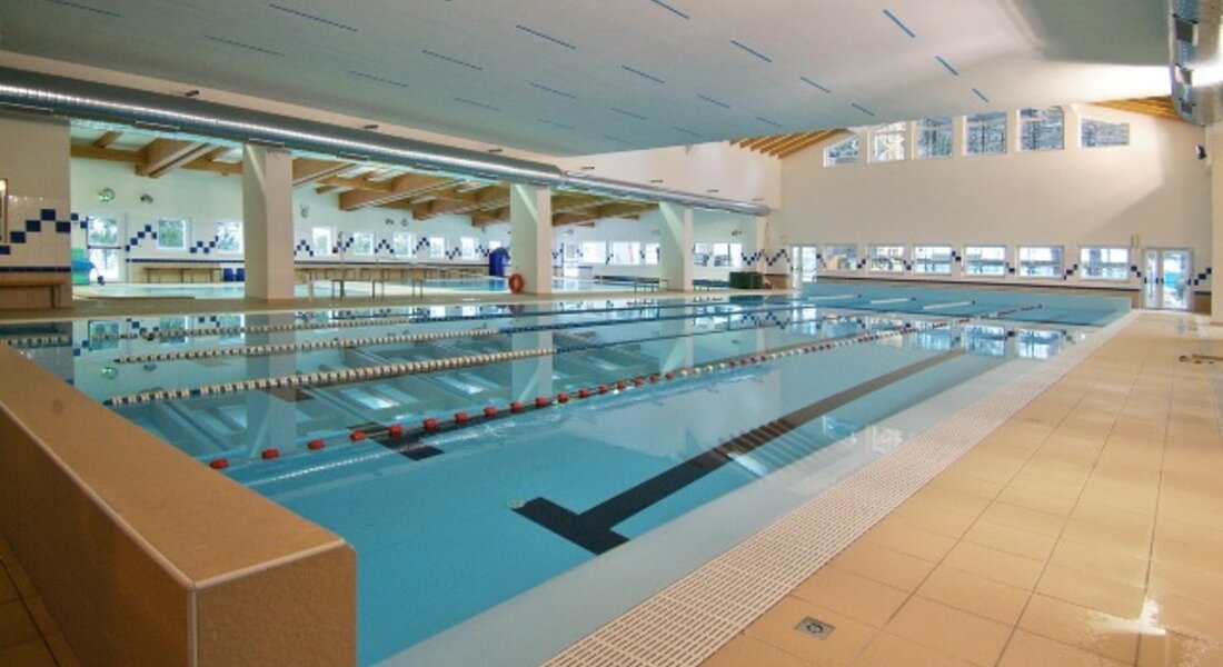 Vasca a corsie per il nuoto